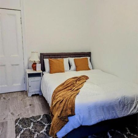 Cozy Room Close To The City เอดินบะระ ภายนอก รูปภาพ
