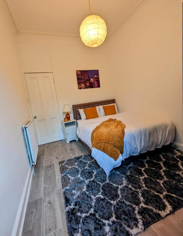 Cozy Room Close To The City เอดินบะระ ภายนอก รูปภาพ